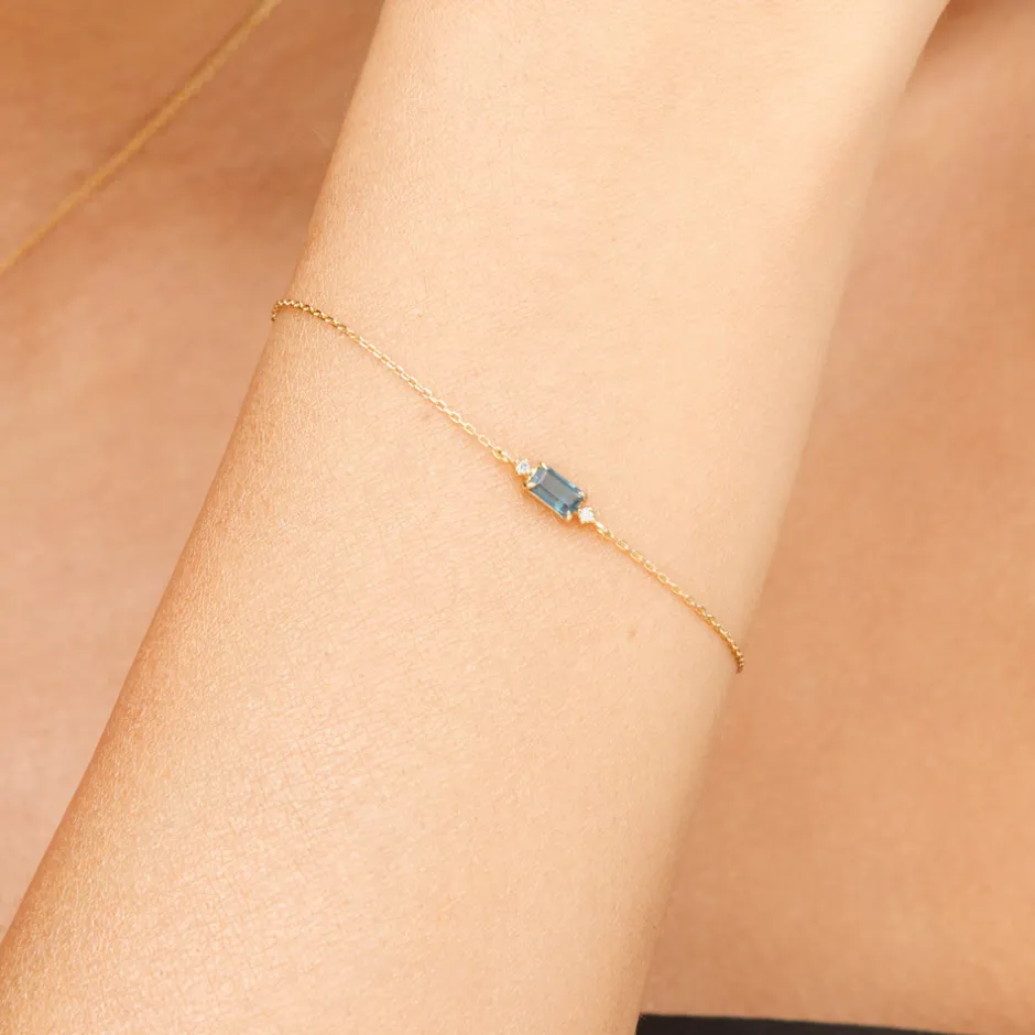 armkette_london_blue_topa_1.webp Armkette London Blue Topaz, 14 Karat Gelbgold-LEAF Discount