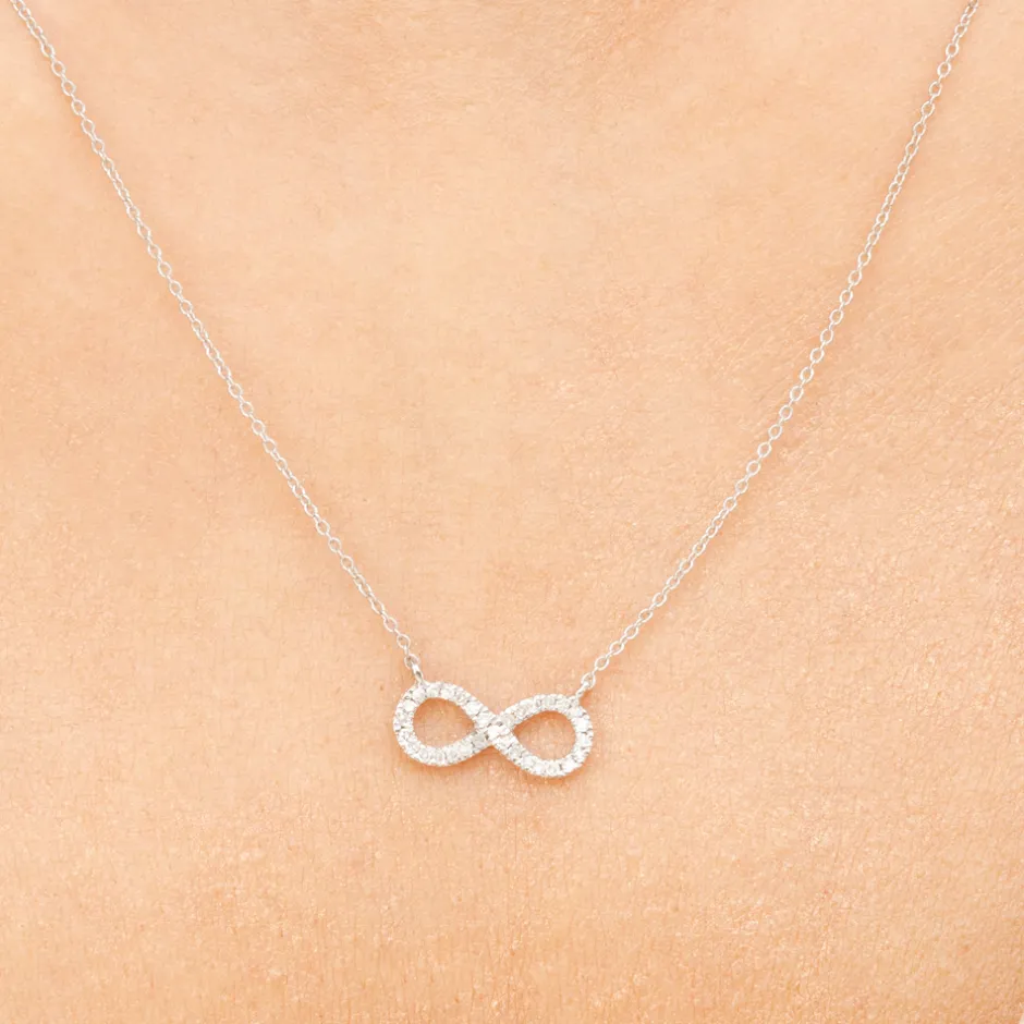 halskette_infinity_mit_di_1-1.webp Halskette Infinity mit Diamanten, 18 Karat Weißgold-LEAF Discount