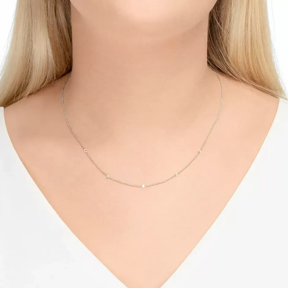 halskette_pure_quintruple_1-1.webp Halskette PURE Quintruple Diamant, 18 Karat Weißgold-LEAF Discount