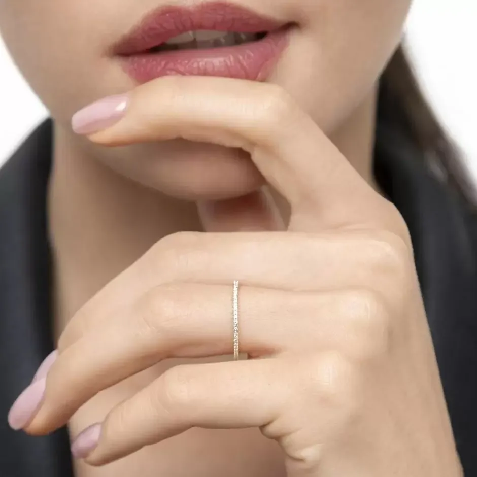 memoryring_mit_diamanten__1-2.webp Memoryring mit Diamanten, 18 Karat Gelbgold-LEAF Hot