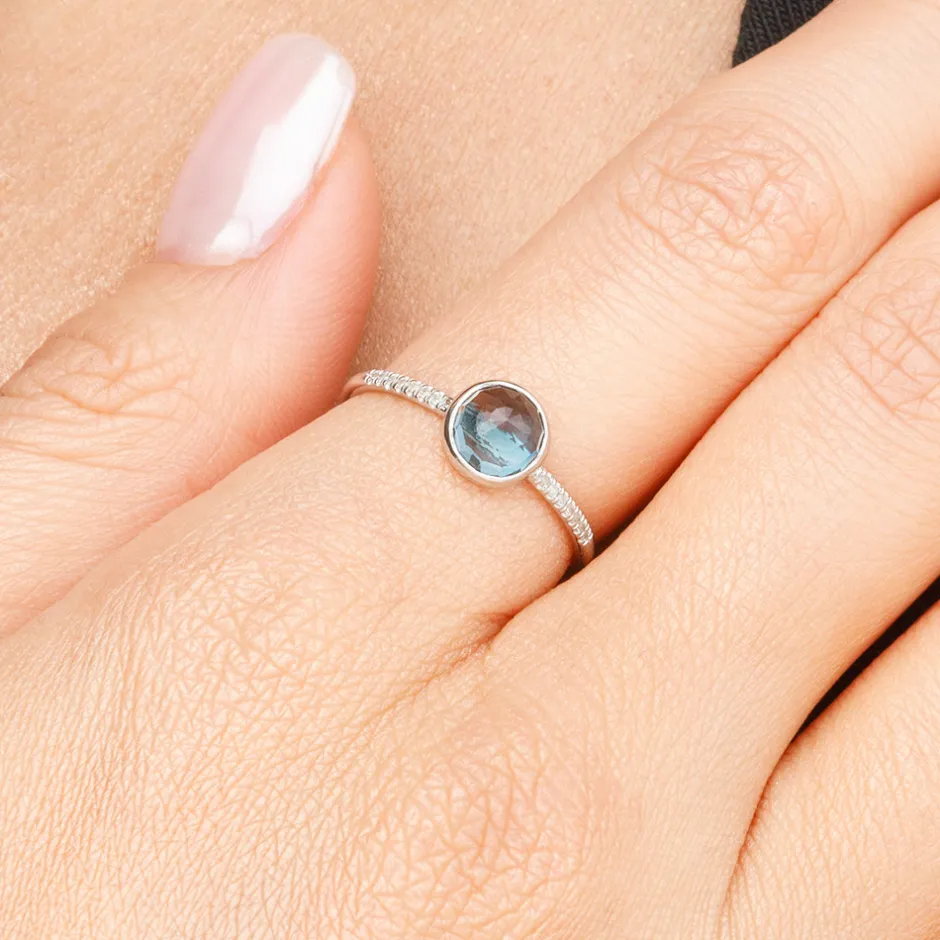 ring_blue_topas_mit_diama_2.webp Ring Blue Topas mit Diamanten, 14 Karat Weißgold-LEAF Sale