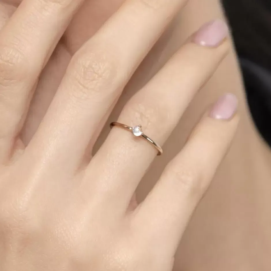ring_cabochon__karat_rose_3-2.webp Ring Cabochon, 14 Karat Rosegold, Mondstein-LEAF Clearance
