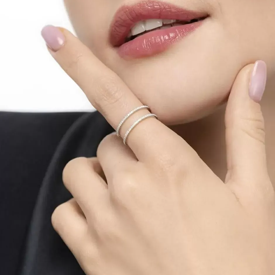 ring_double_mit_diamanten_1.webp Ring Double mit Diamanten, 18 Karat Weißgold-LEAF Sale