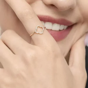 Ring Kleeblatt mit Diamanten, 18 Karat Rosegold-LEAF Sale