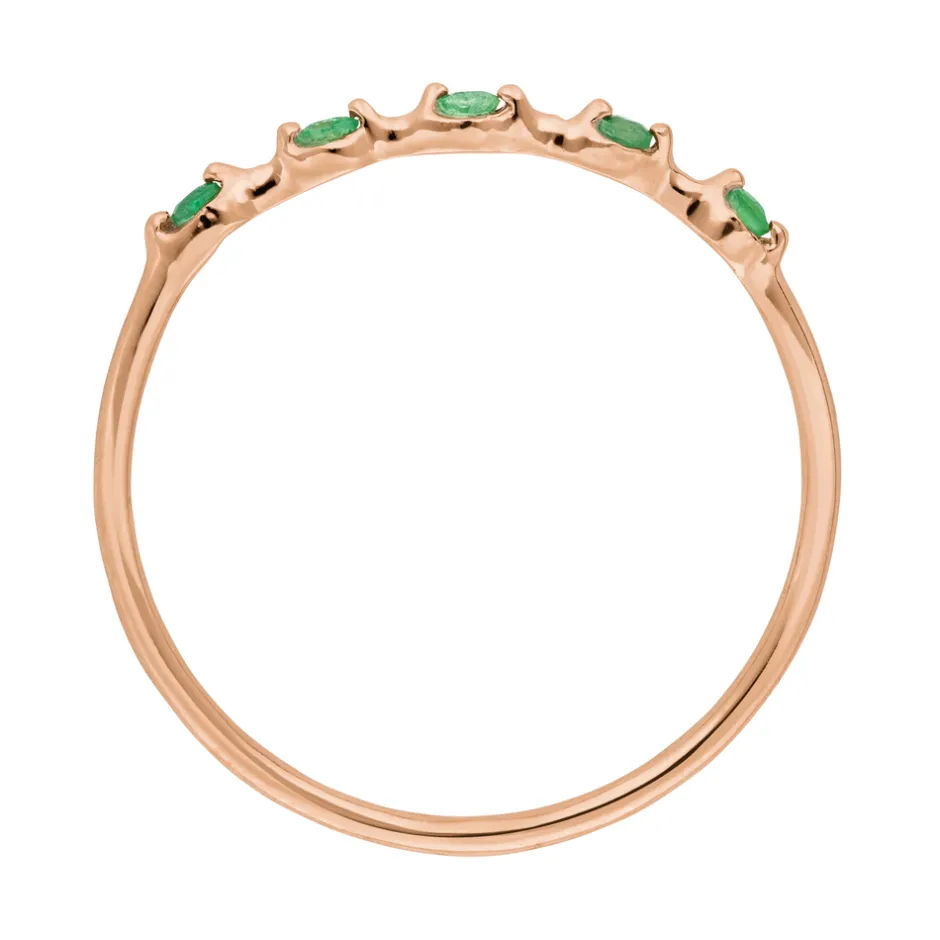 ring_mit__smaragden__kara_2-1.webp Ring mit 5 Smaragden, 14 Karat Rosegold-LEAF Hot