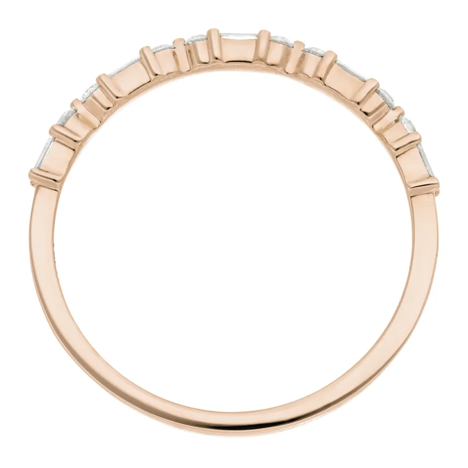 ring_mit_baguette_diamant_5-1.webp Ring mit Baguette Diamanten, 14 Karat Rosegold-LEAF Best