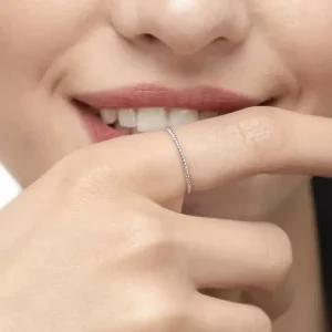 Ring Twist, 18 Karat Weißgold-LEAF Clearance