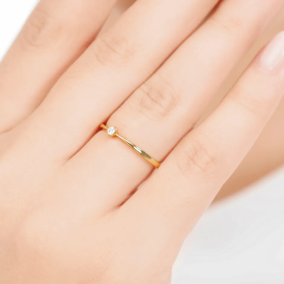 verlobungsring_classic_so_5-3.webp Verlobungsring Classic Solitair 0,04ct, 14K Gelbgold, Gr.52-LEAF Fashion