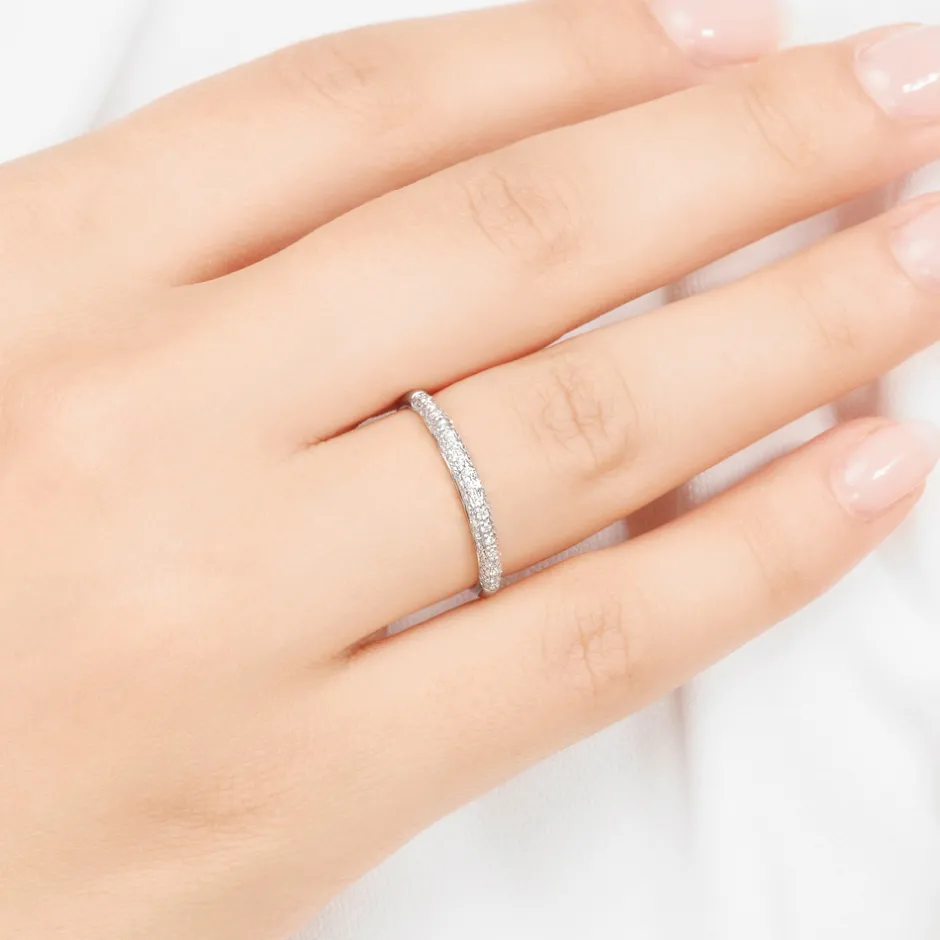verlobungsring_dazzle_mit_2-1.webp Verlobungsring DAZZLE mit Diamanten, 14 Karat Weißgold-LEAF Online