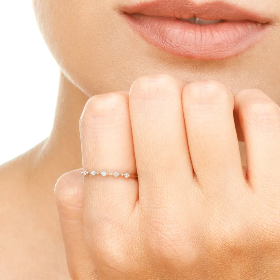 verlobungsring_mit__diama_3-2.webp Verlobungsring mit 5 Diamanten, 14 Karat Rosegold-LEAF New