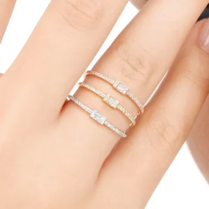 Verlobungsring mit Diamanten, Tiny Baguette, 14 Karat Weißgold-LEAF Sale
